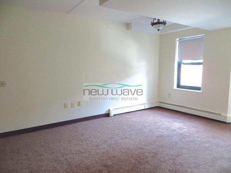 400 Massachusetts Ave, South End