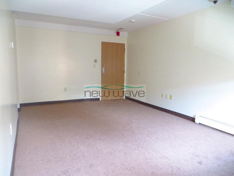 400 Massachusetts Ave, South End