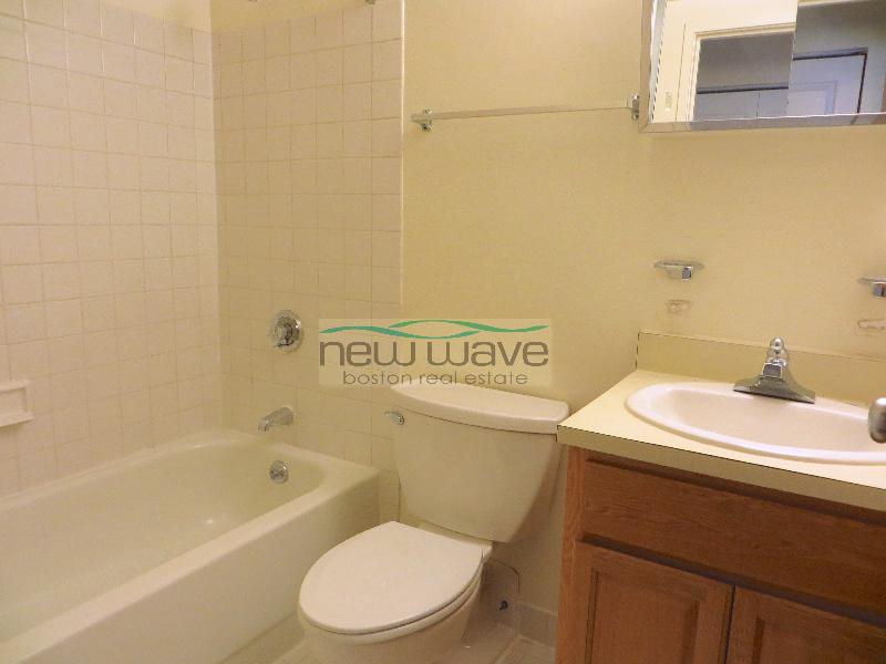 400 Massachusetts Ave, South End