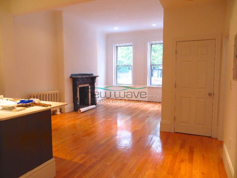 127 Saint Botolph St, Back Bay