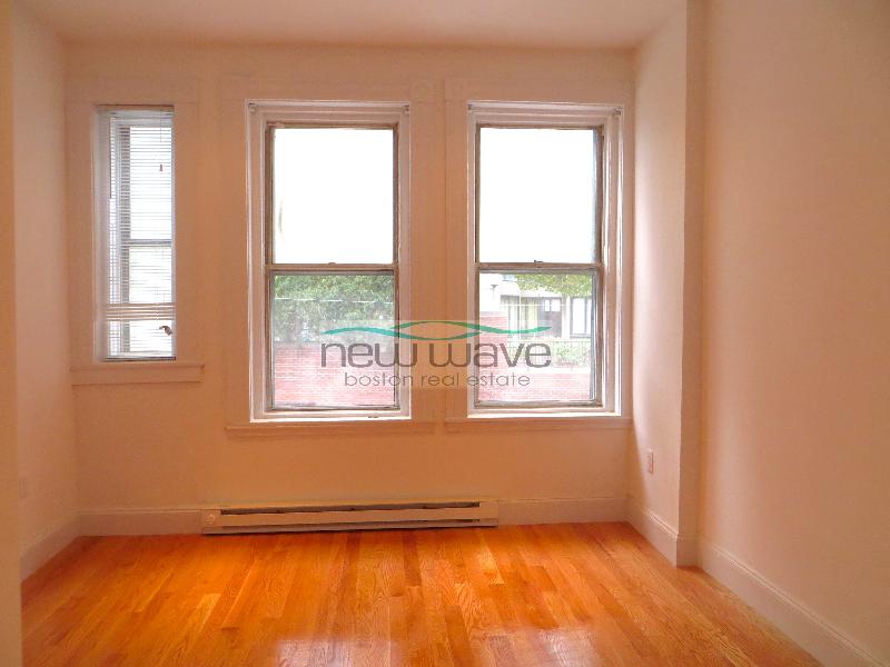 127 Saint Botolph St, Back Bay