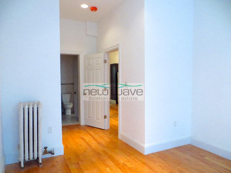 127 Saint Botolph St, Back Bay