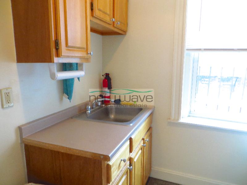 32 Queensberry St, Fenway