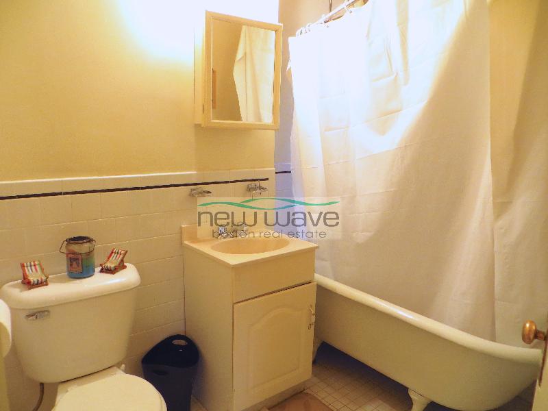 32 Queensberry St, Fenway