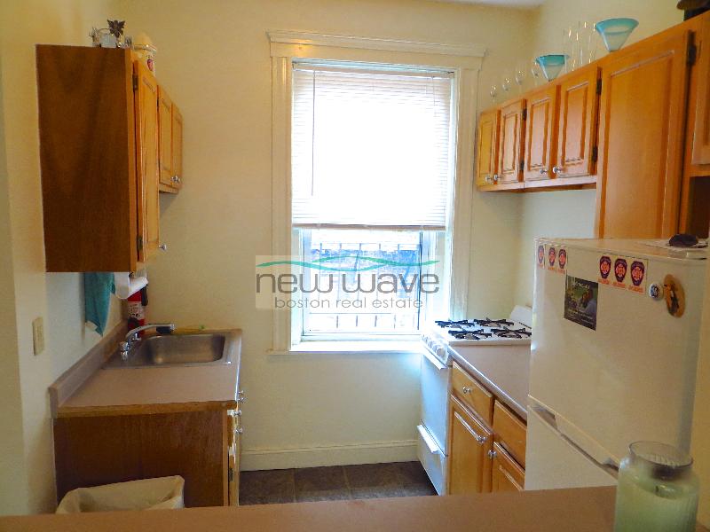 32 Queensberry St, Fenway