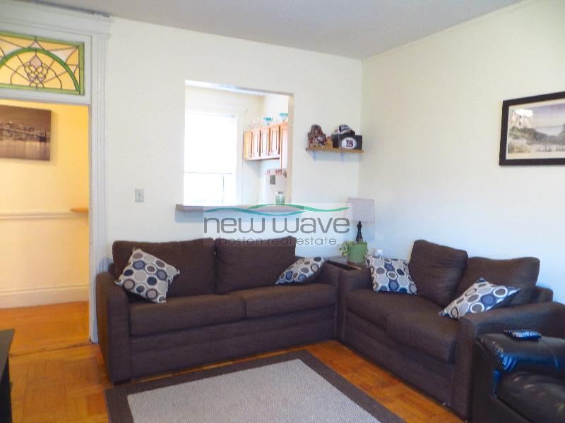 32 Queensberry St, Fenway