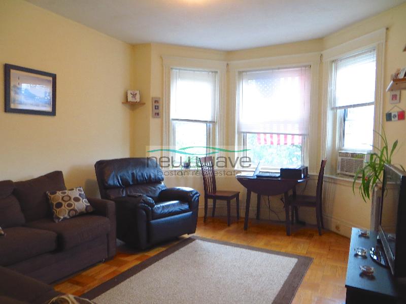 32 Queensberry St, Fenway