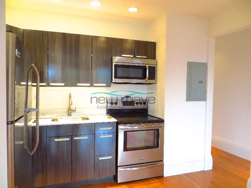 127 Saint Botolph St, Back Bay