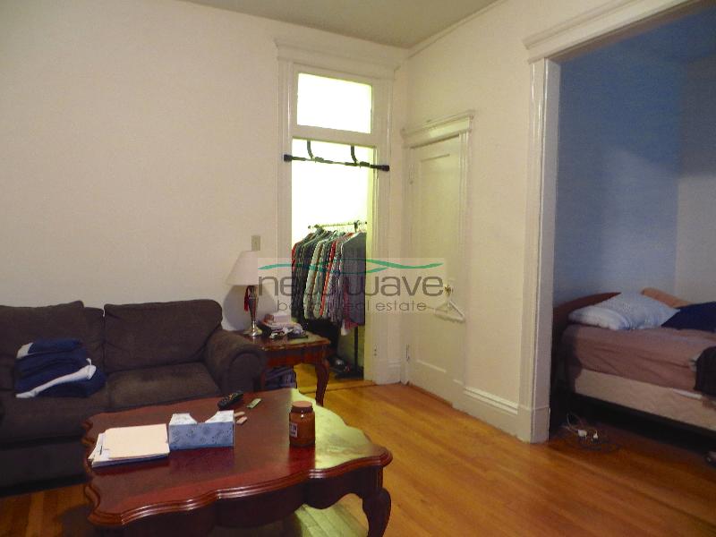 111 Queensberry St, Fenway