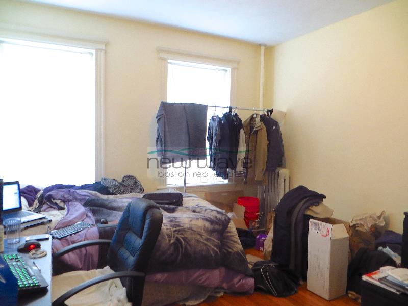 109 Queensberry St, Fenway