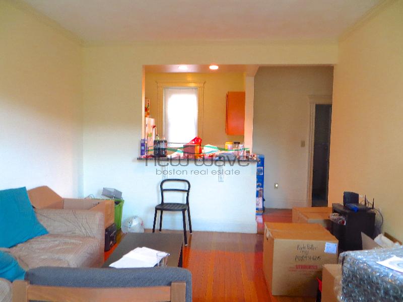 109 Queensberry St, Fenway