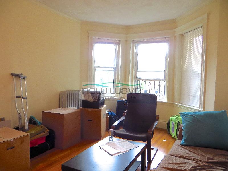 109 Queensberry St, Fenway