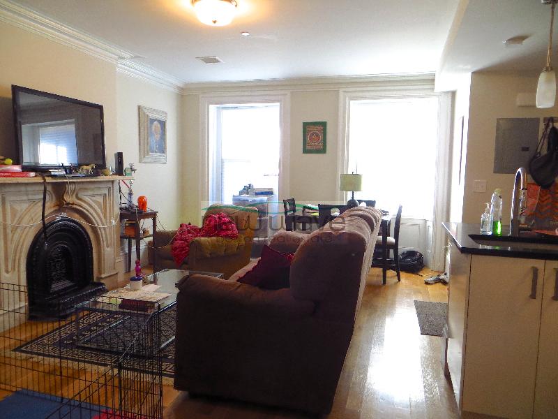 658 Massachusetts Ave, South End