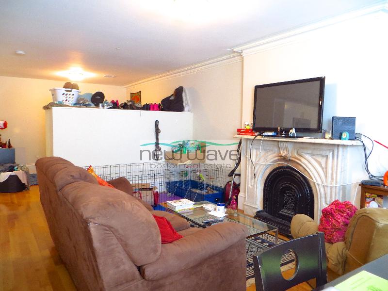 658 Massachusetts Ave, South End