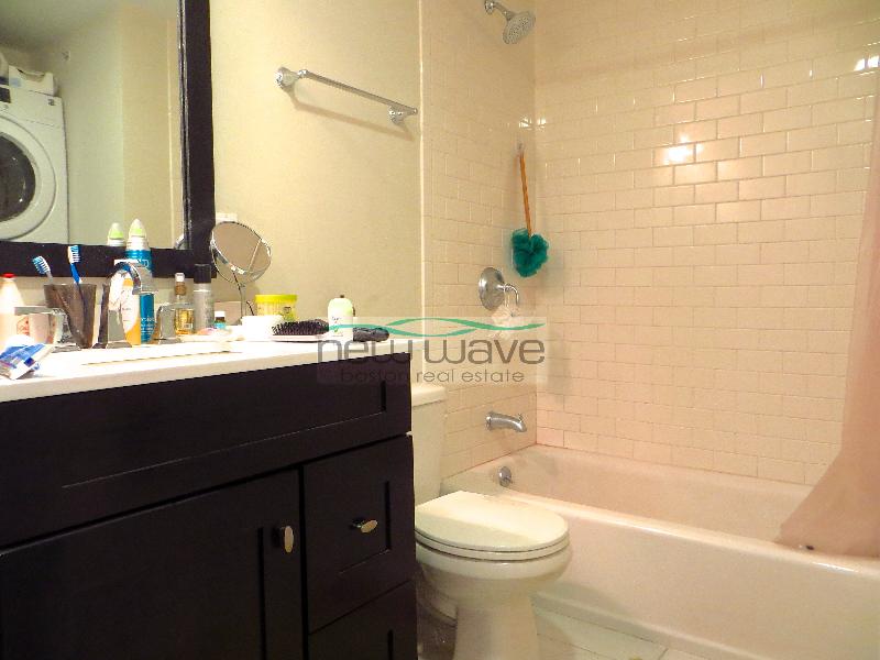 658 Massachusetts Ave, South End