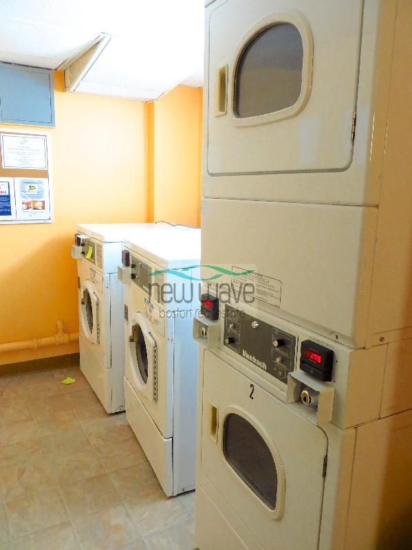 109 Queensberry St, Fenway