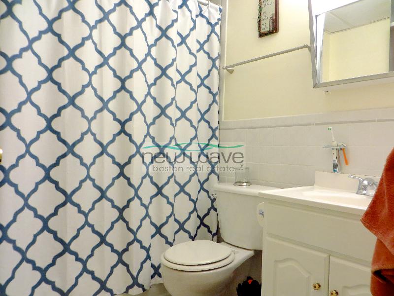 109 Queensberry St, Fenway