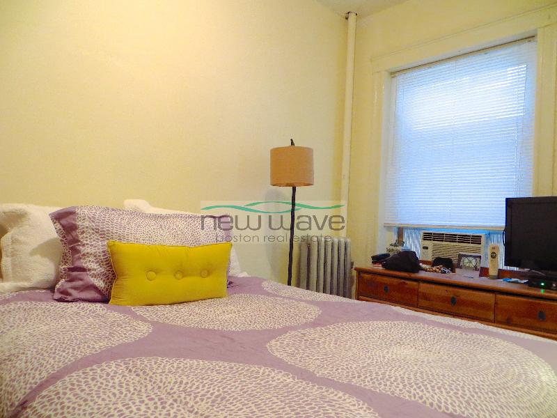 51 Queensberry St, Fenway