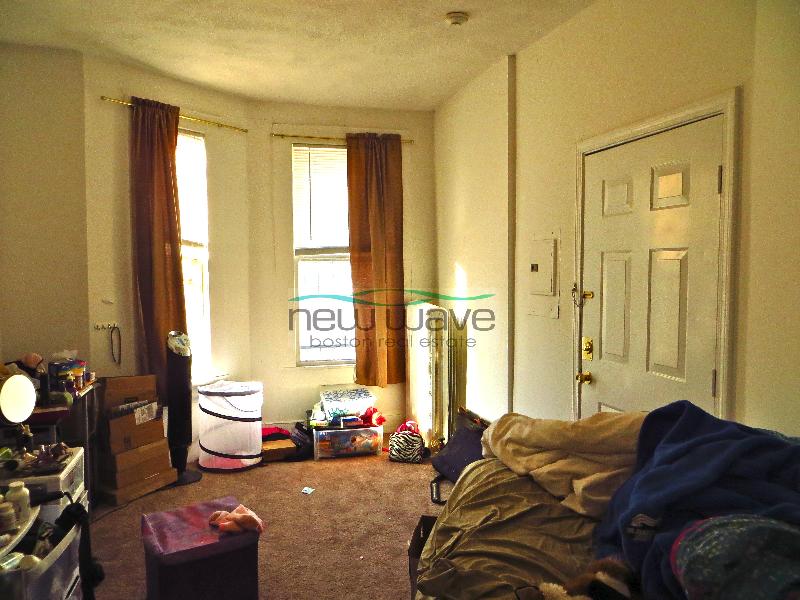 218 Hemenway St, Fenway