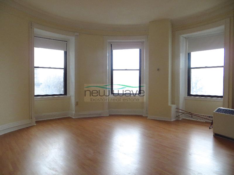 62 Boylston St, Back Bay