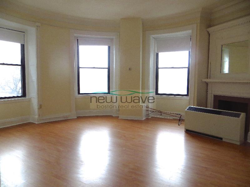 62 Boylston St, Back Bay