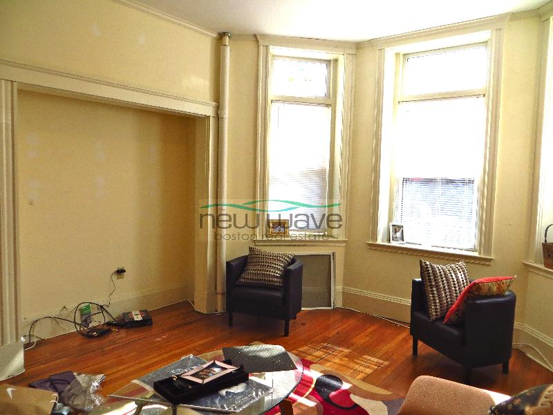 51 Queensberry St, Fenway