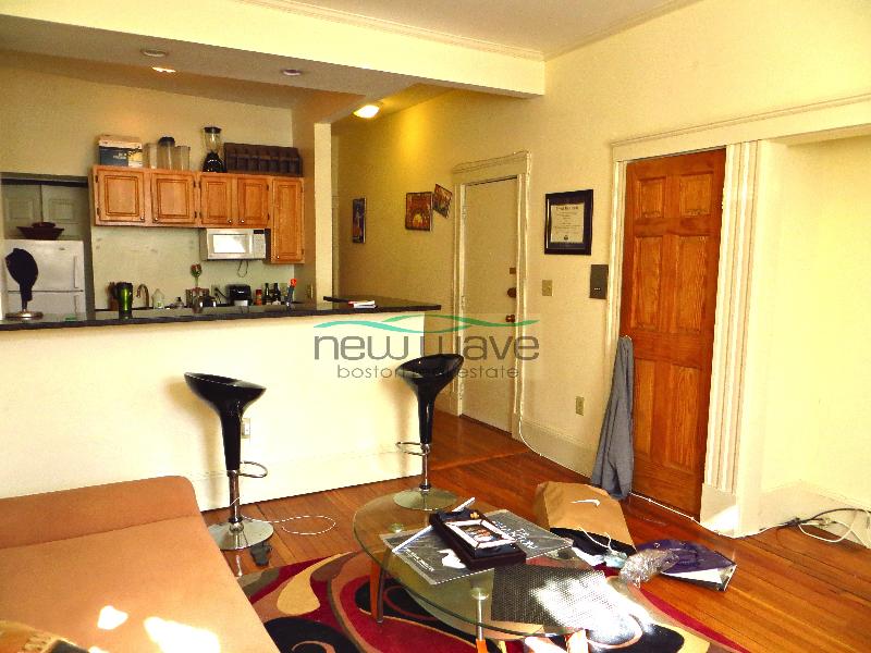 51 Queensberry St, Fenway