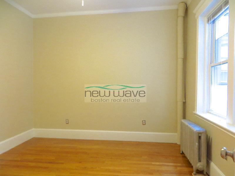 1111 Boylston St, Fenway