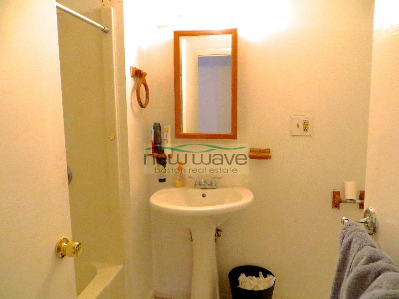 878 Huntington Ave, Mission Hill