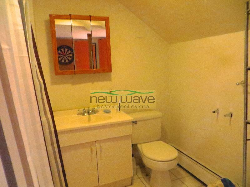 878 Huntington Ave, Mission Hill