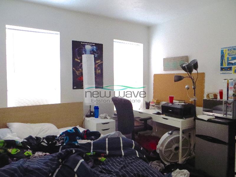 878 Huntington Ave, Mission Hill