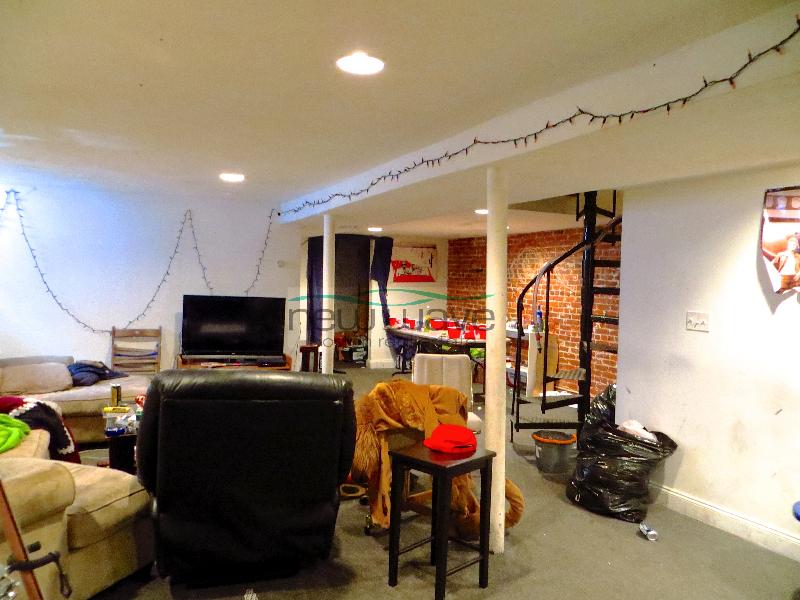 878 Huntington Ave, Mission Hill