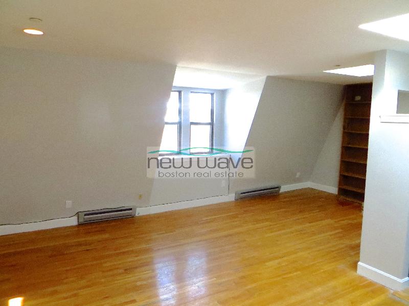 469 Massachusetts Ave, South End