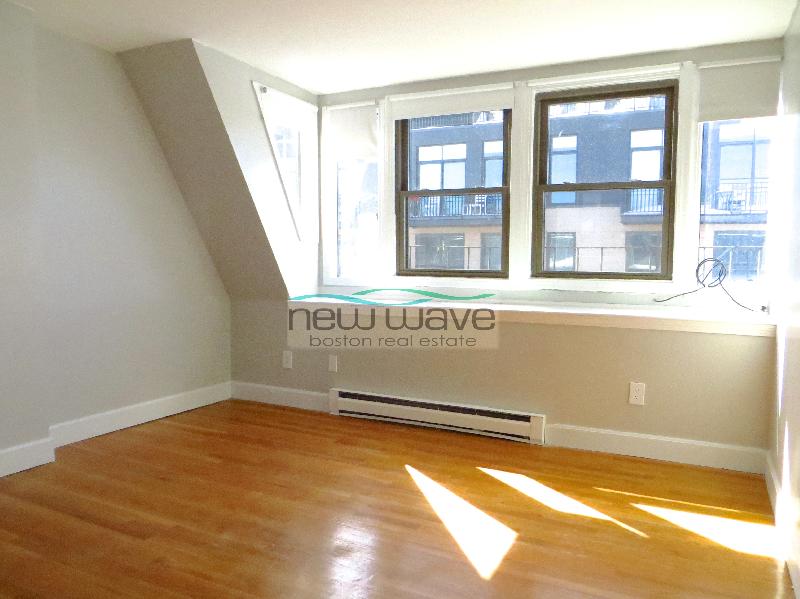 469 Massachusetts Ave, South End