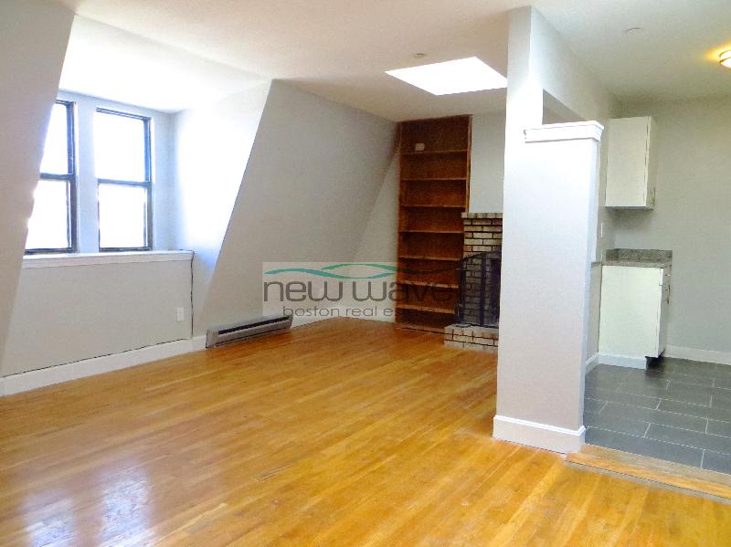 469 Massachusetts Ave, South End