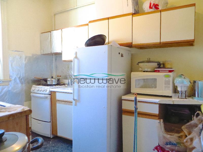 109 Queensberry St, Fenway