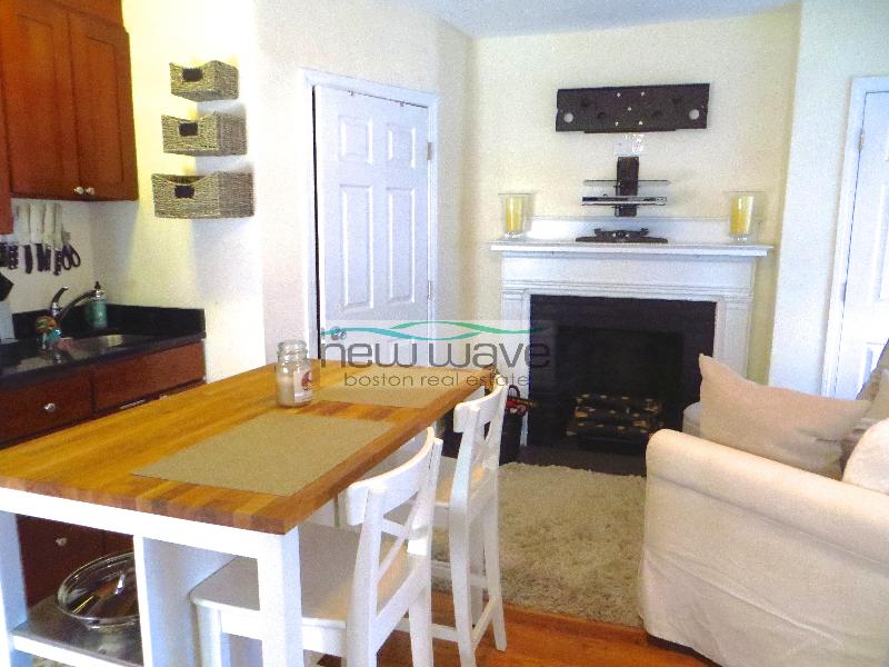 24 Joy St, Beacon Hill