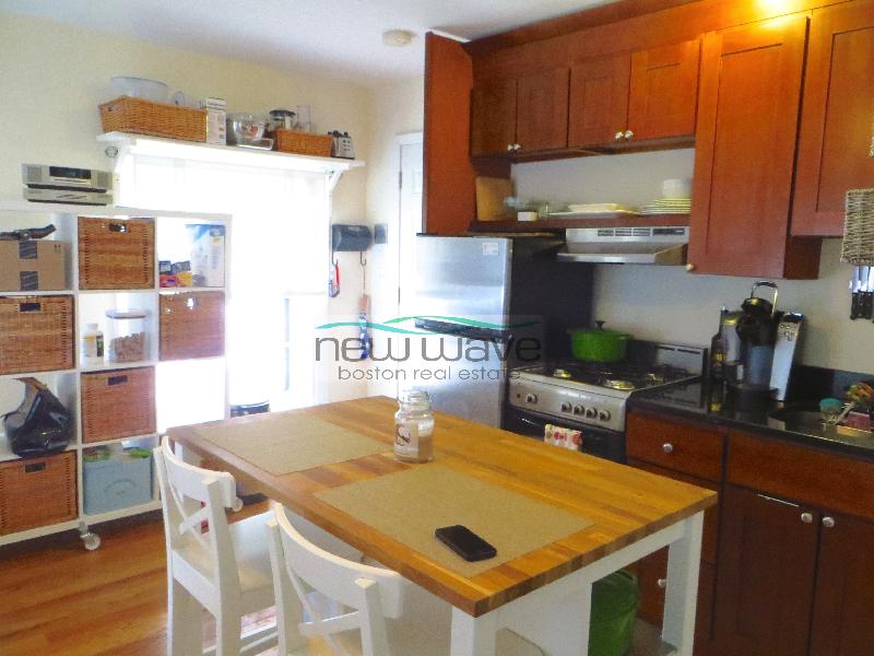 24 Joy St, Beacon Hill