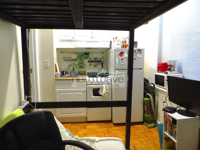 Studio bed, 1 bath apartment for rent at 12 Hancock St Unit 1, Beacon Hill