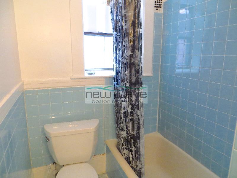 267 Newbury St, Back Bay