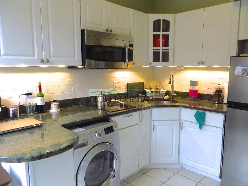 232 Newbury St, Back Bay