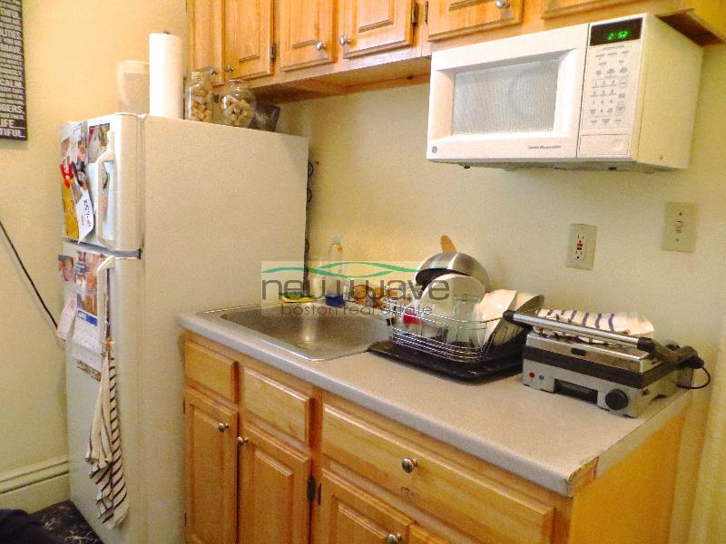 120 Peterborough St, Fenway