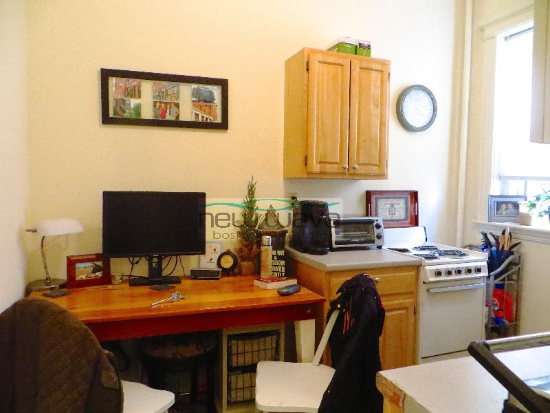 120 Peterborough St, Fenway