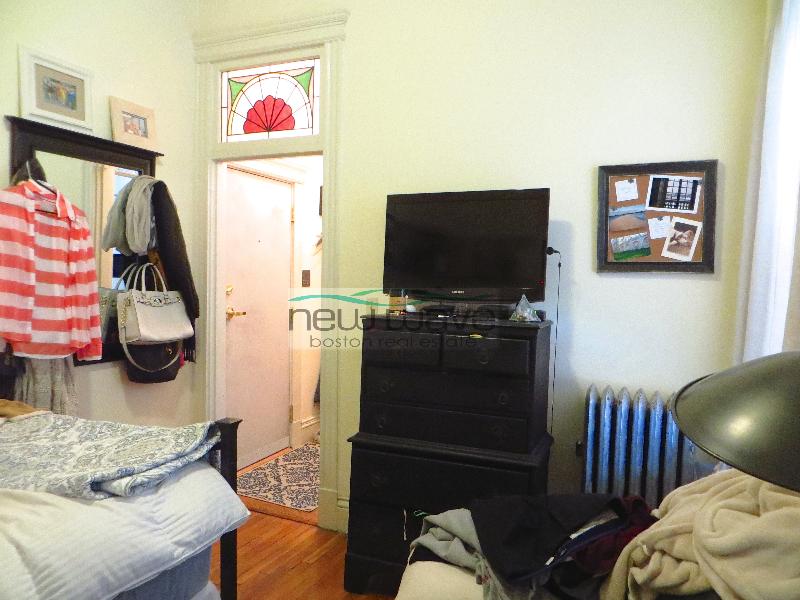 120 Peterborough St, Fenway