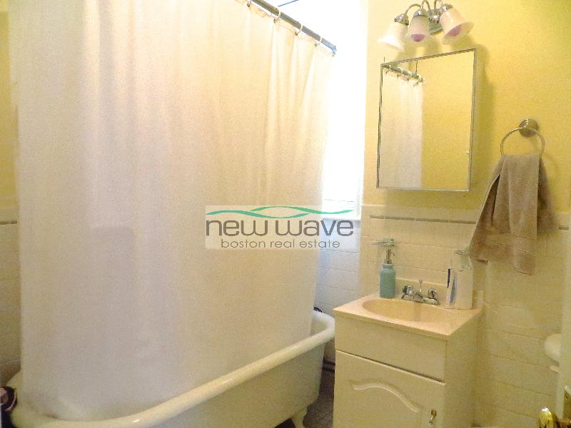 20 Queensberry St, Fenway