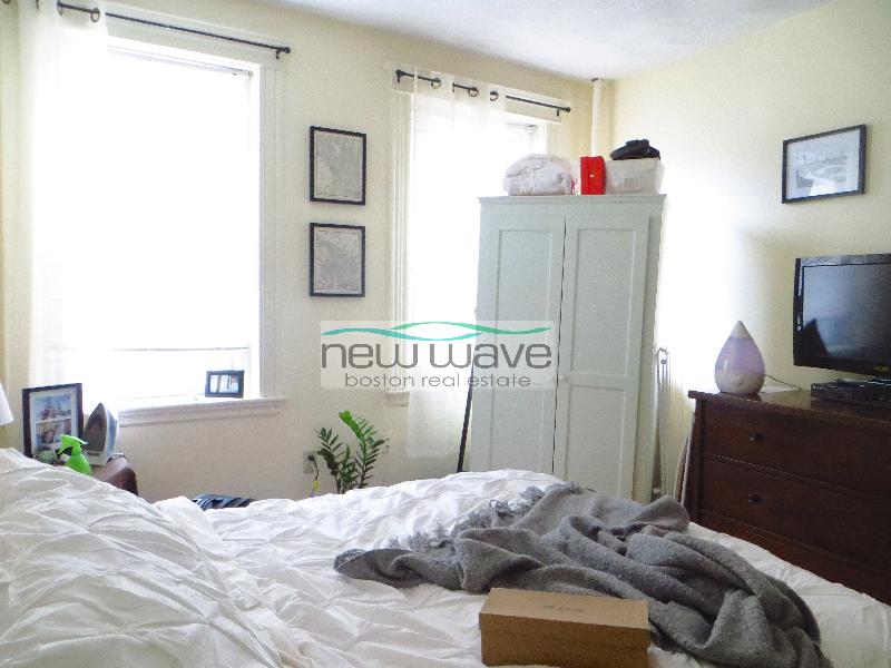 36 Queensberry St, Fenway