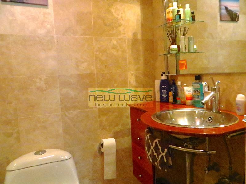 232 Beacon St, Back Bay