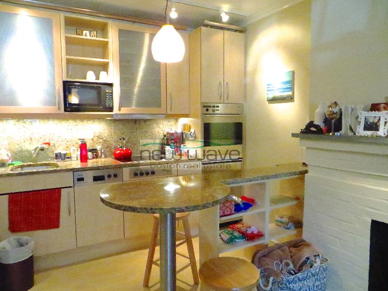 232 Beacon St, Back Bay