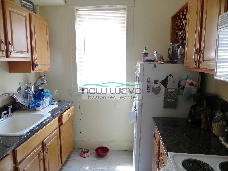 106 Queensberry St, Fenway