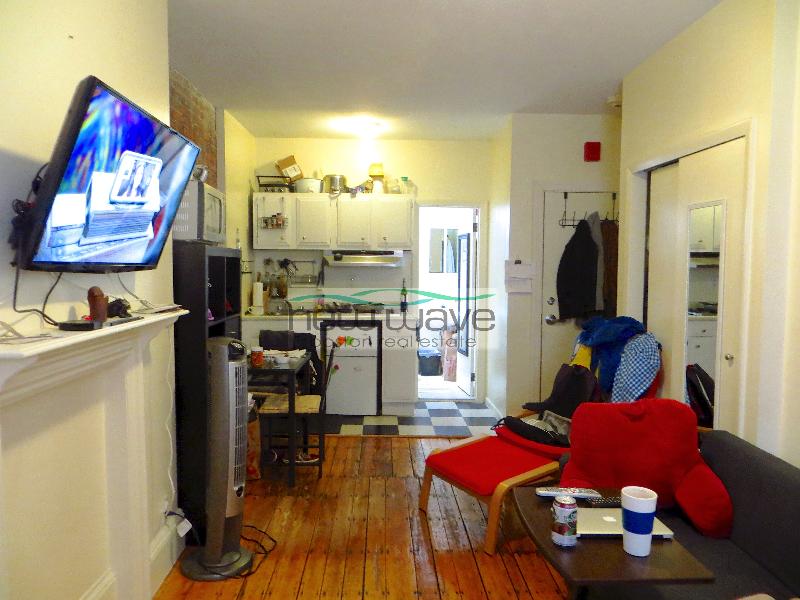 270 Newbury St, Back Bay